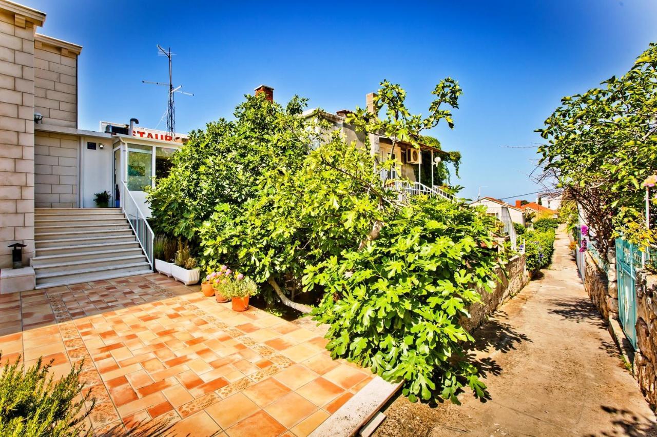 St. Nicholas Rooms Hvar Town Kültér fotó